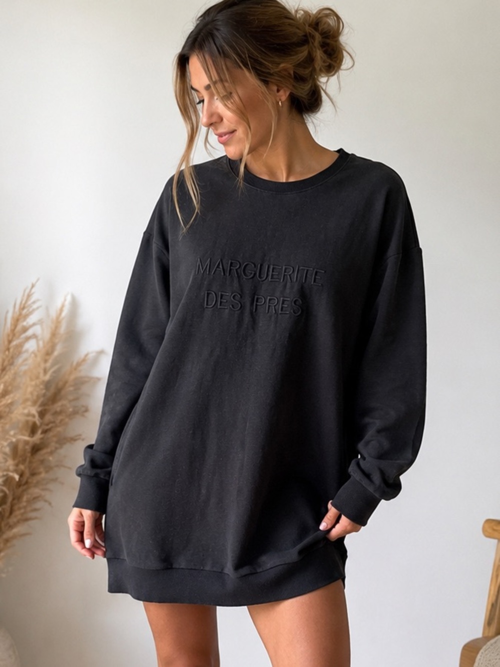 MinkPink Embroidered Marguerite Des Prés Sweatshirt Dress Black Small Crewneck